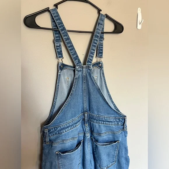 Universal Thread Blue Denim Overalls Size 8/29 - Picture 5 of 7